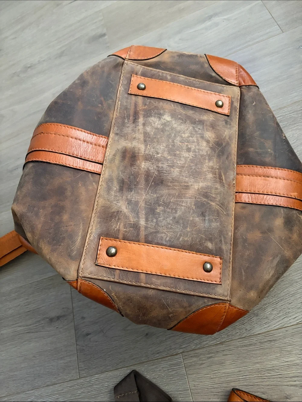 Men's Two-Tone Brown Leather Weekender Bag